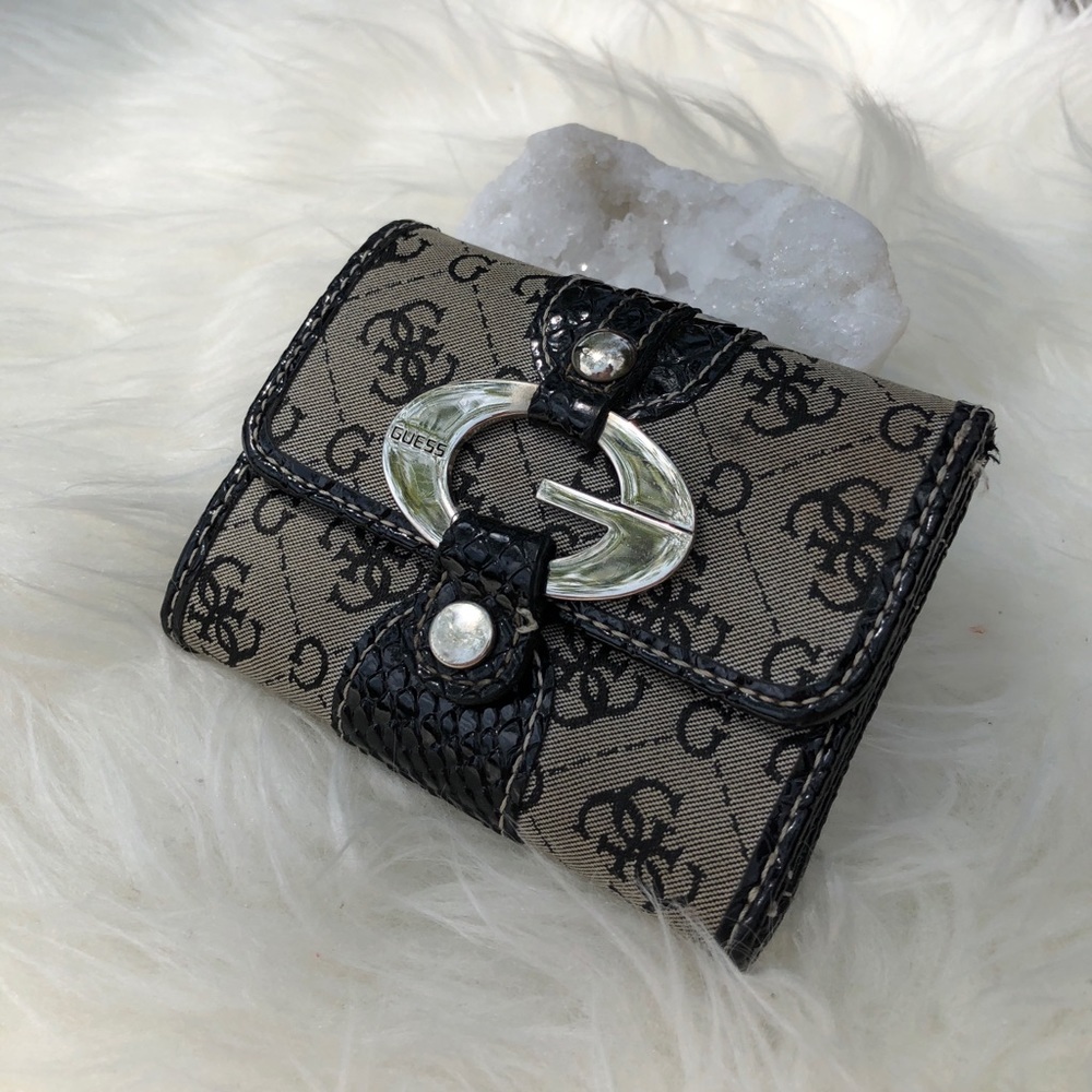 Guess wallet